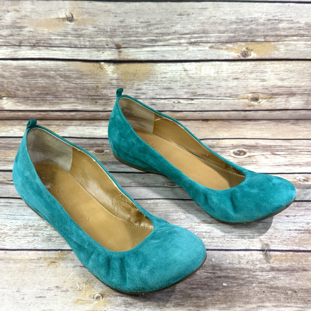 Coach and Four Womens Green Suede Ballet Flat Slip On Shoes Size 8
